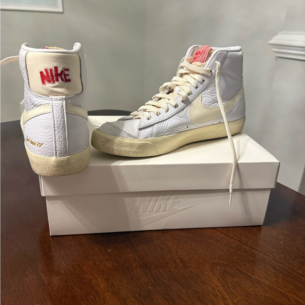 Nike Blazer Mid Vintage Popcorn White and Cream tennis shoes